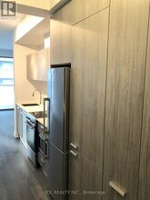 50 Charles St E in Toronto, ON - Building Photo - Building Photo