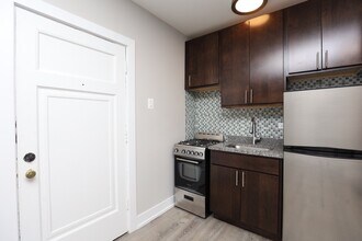 4551 N Damen Ave in Chicago, IL - Building Photo - Building Photo