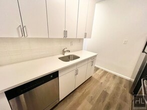 EAST 88 STREET in New York, NY - Foto de edificio - Building Photo