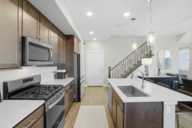 6364 N Elmira Wy in Denver, CO - Building Photo - Building Photo