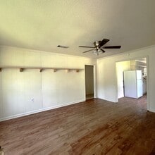 1128 Westwood Dr in Leesville, LA - Building Photo - Building Photo