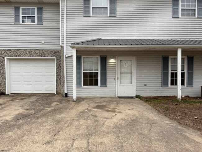 270 Bailey St in Greeneville, TN - Building Photo - Building Photo