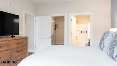 3000 Daventry Cir, Unit 4204 in Greer, SC - Building Photo - Building Photo