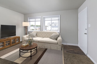 Pointe at River City in Richmond, VA - Building Photo - Building Photo