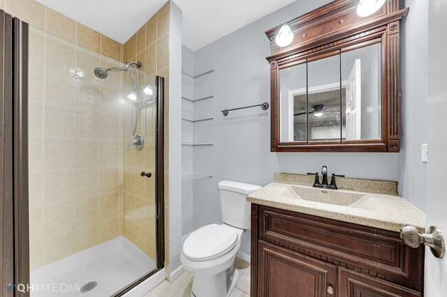 917 Knottingham Dr in Schaumburg, IL - Building Photo - Building Photo
