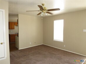 2014 Cedarhill Dr in Killeen, TX - Foto de edificio - Building Photo