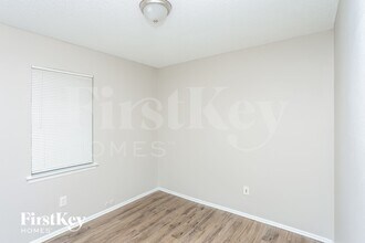 604 Stonewall Dr in Euless, TX - Foto de edificio - Building Photo