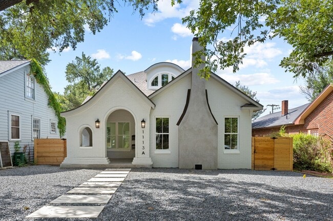 property at 1113 W 22 1/2 St