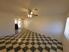 1817 N 46th Dr in Phoenix, AZ - Building Photo - Building Photo