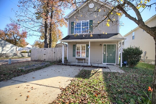 220 Hinton Ave in Chesapeake, VA - Building Photo - Building Photo