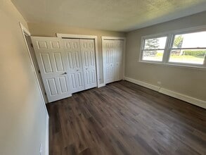 7403 W 71st St in Bridgeview, IL - Building Photo - Building Photo