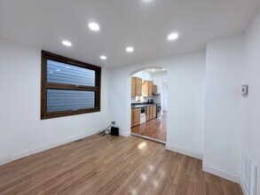 3206 S Lowe Ave in Chicago, IL - Building Photo - Building Photo