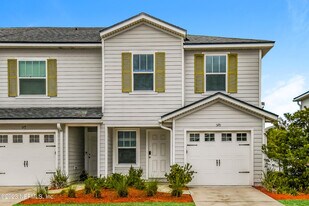 570 Eiseman Wy in Jacksonville, FL - Building Photo