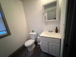 157 Bidwell Ave, Unit 2 in Jersey City, NJ - Foto de edificio - Building Photo