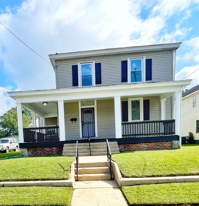 property at 307 Elm St
