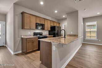111 Segovia Wy in Lafayette, LA - Building Photo - Building Photo