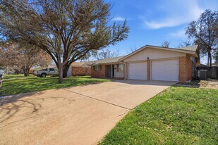 3717 Brook Hollow Dr in Abilene, TX - Building Photo