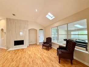 11514 Hills Bridge Ln in Sugar Land, TX - Building Photo - Building Photo