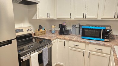 1719 Gulfdale Dr in Mobile, AL - Building Photo - Building Photo