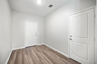 4911 Cassiopeia in San Antonio, TX - Building Photo - Building Photo