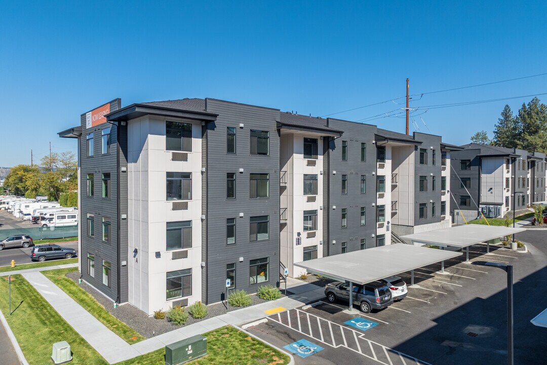Sixty20 on 4th Apartments in Spokane Valley, WA - Foto de edificio