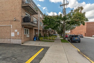 4117 Avenue V in Brooklyn, NY - Foto de edificio - Building Photo