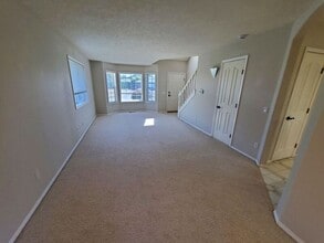 1049 Yorkshire Ct SE in Salem, OR - Building Photo - Building Photo