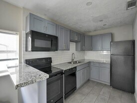 1947 Ojeman Rd in Houston, TX - Building Photo