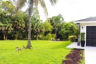 16930 W Mead Hill Dr in Westlake, FL - Building Photo - Building Photo