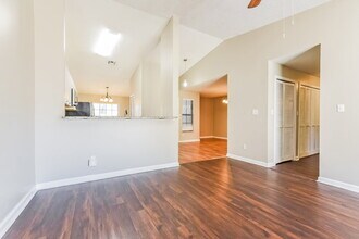 1004 Abell Cir in Oviedo, FL - Building Photo - Building Photo