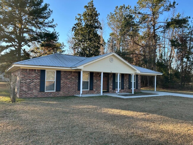 98 Brogdon Rd in Guyton, GA - Building Photo - Building Photo