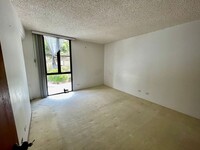 6750 Hawaii Kai Dr in Honolulu, HI - Building Photo - Building Photo