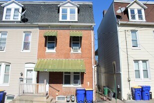 103 W 6th Ave in York, PA - Building Photo