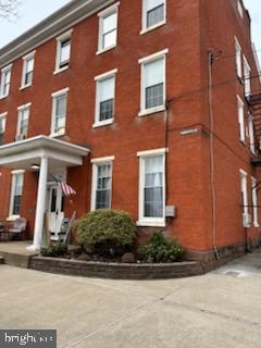 435 Radcliffe St in Bristol, PA - Building Photo