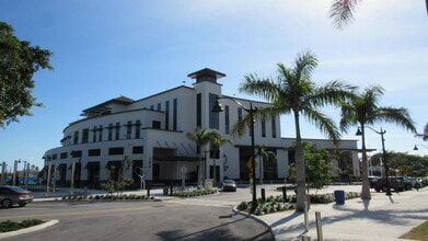 306 E Ocean Ave in Boynton Beach, FL - Building Photo - Building Photo