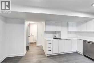 38 Thirty Third St in Toronto, ON - Building Photo - Building Photo