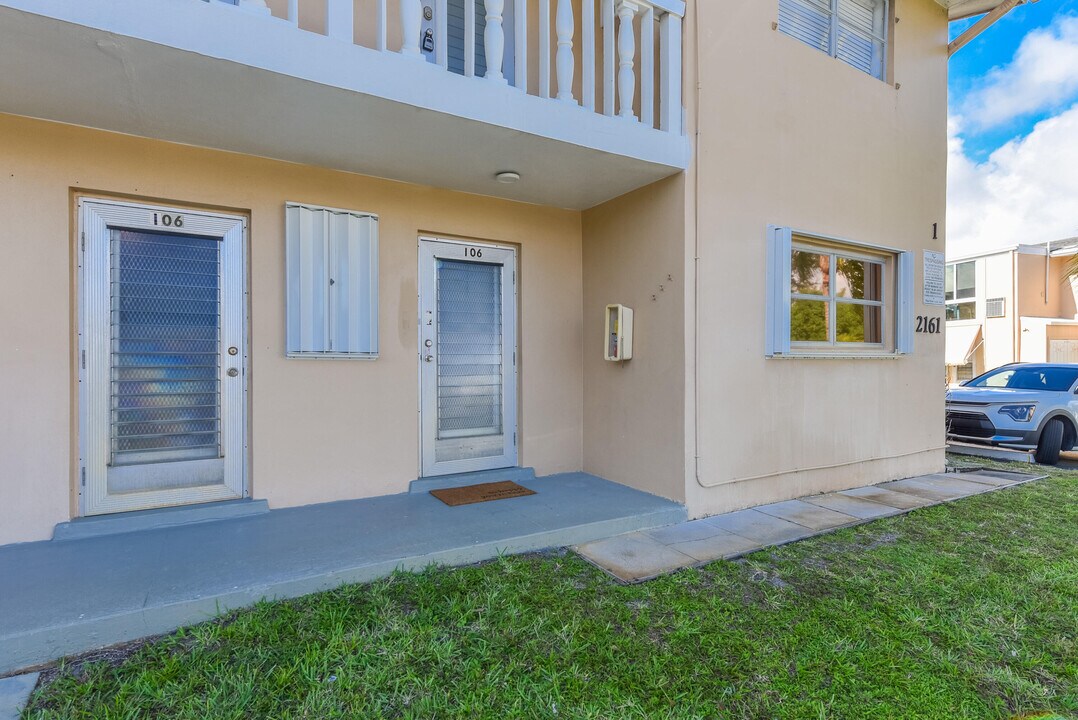 2161 NE 1st Ct in Boynton Beach, FL - Building Photo