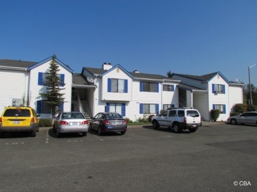 I Street Apartments in Auburn, WA - Foto de edificio