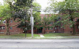 698-715 Sanford Ave Apartments