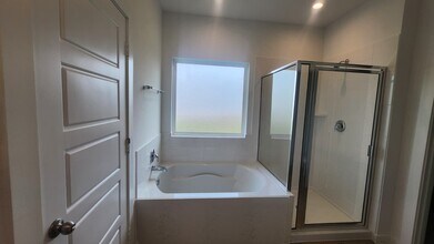 1503 Native Reef Wy in Iowa Colony, TX - Building Photo - Building Photo