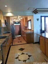 403 Koko Isle Cir in Honolulu, HI - Building Photo - Building Photo