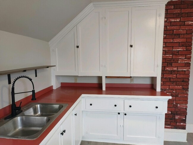 property at 530 7th St NW