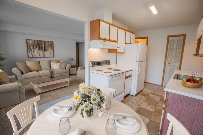 property at 1940 Roosevelt Dr