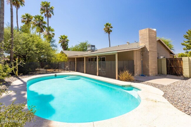 4077 E Cholla St in Phoenix, AZ - Building Photo - Building Photo