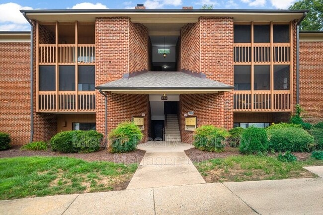 property at 2104 Turtle Run Dr