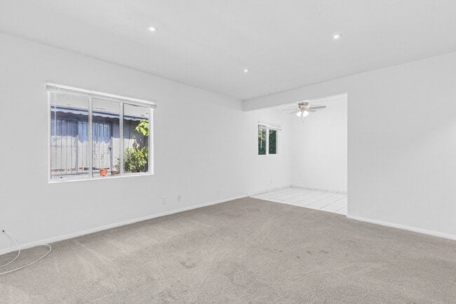 536 Hyde Park Pl, Unit 536 in Inglewood, CA - Building Photo - Building Photo