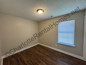 1441 Mandy Pl Ct in Charlotte, NC - Building Photo - Building Photo