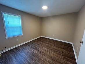 250 N Washington Ave in Brownsville, TN - Building Photo - Building Photo