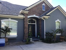 556 Battersea Dr in St. Augustine, FL - Building Photo