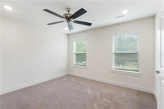 807 Mueller Wy in Prairie Grove, AR - Building Photo - Building Photo